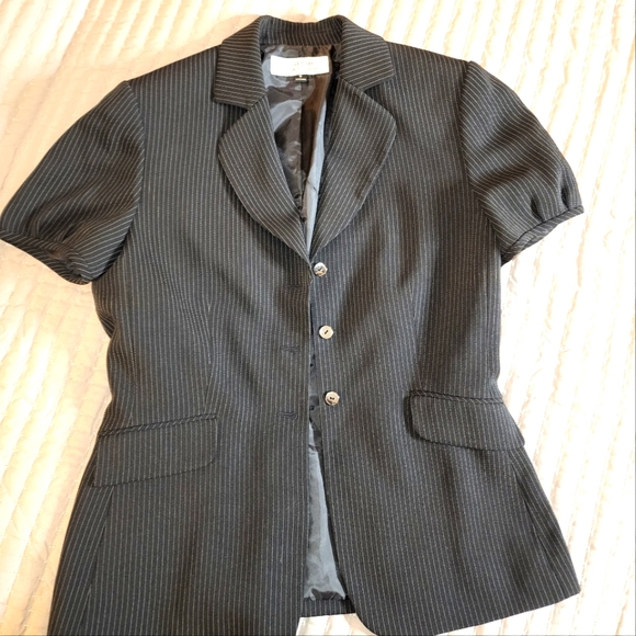Short sleeved Pinstripe Blazer - Picture 1 of 3
